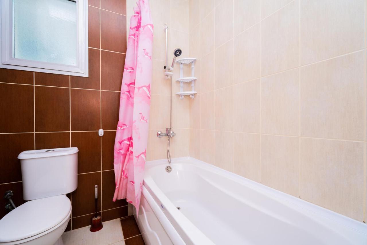 Amazing Two-Bedroom Apartment In Residence Lukomorye D1 With Private Garden Karavas  外观 照片